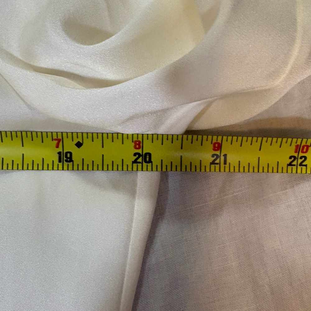 Theory Women's Ivory Silk Satin Collared Long Sleeve Button-Up Blouse L - Picture 7 of 9